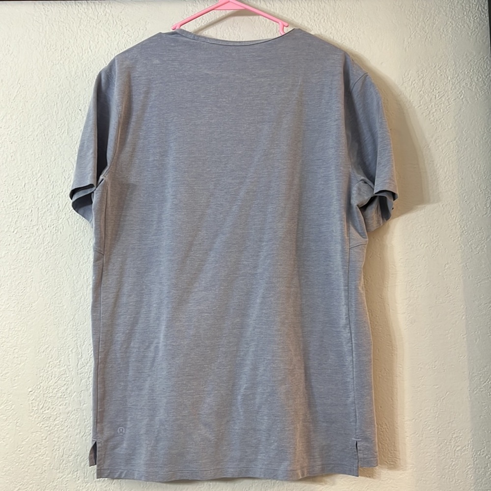 Lululemon - Picture 2 of 3